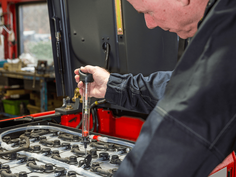 Maintenance Practices for Forklift Batteries 1